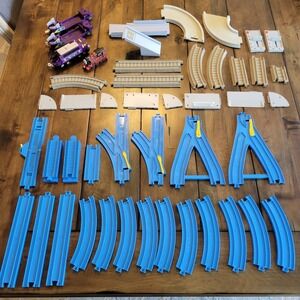 TOMY Thomas Train 1992/1994/1996  Trackmaster Blue Track Lot Tracks Arthur Cargo